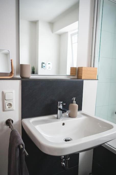 Traumwohnung Im Koelner Sueden Hürth Eksteriør bilde